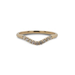 Front view of a shadow band with 9 round cut diamonds and set in 14 kt yellow gold.