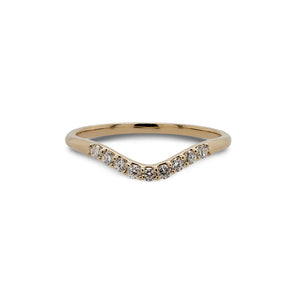 
                  
                    Load image into Gallery viewer, Front view of a shadow band with 9 round cut diamonds and set in 14 kt yellow gold.
                  
                