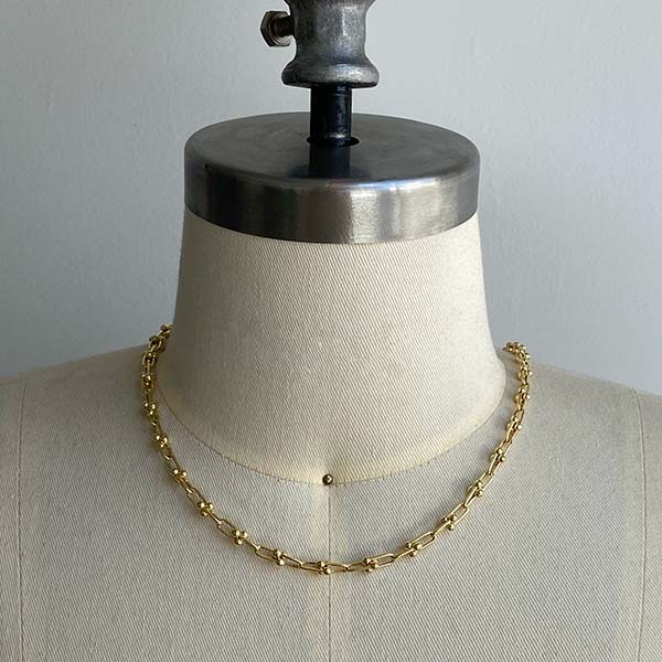 
                  
                    Load image into Gallery viewer, The Tessa Chain | Small | Ready to Ship
                  
                