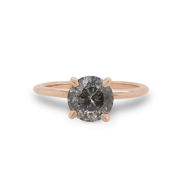 Front view of 1.46 ct salt and pepper diamond solitaire band cast in 14 kt rose gold. 