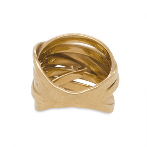 
                  
                    Load image into Gallery viewer, Rear view of a custom criss crossed ring cast in 18 kt yellow gold.
                  
                